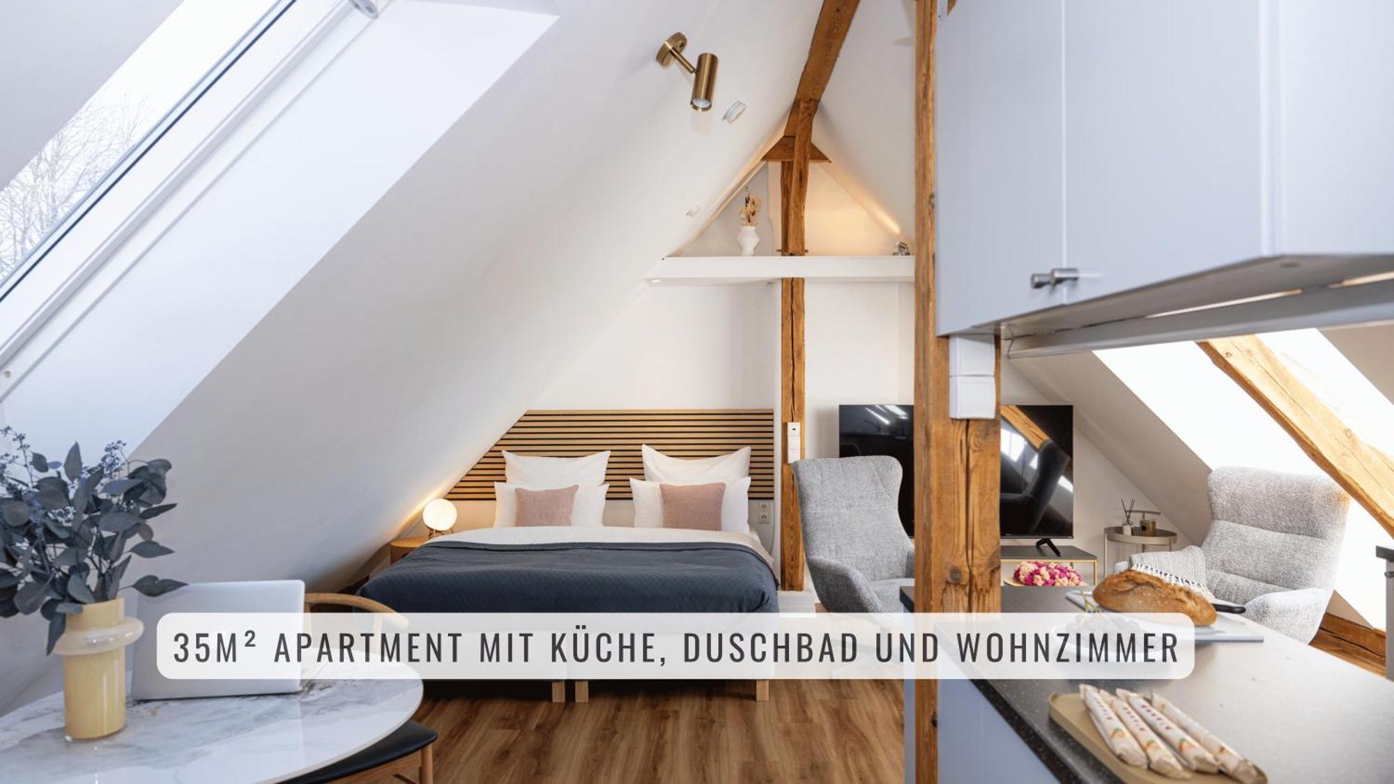 Apartment Have-a-nice-stay - Helles Dachgeschoss, U-bahn Nach Hamburg 400m - Baecker & Restaurants 500m - Lidl 800m - Zentrum 1,5km Ahrensburg