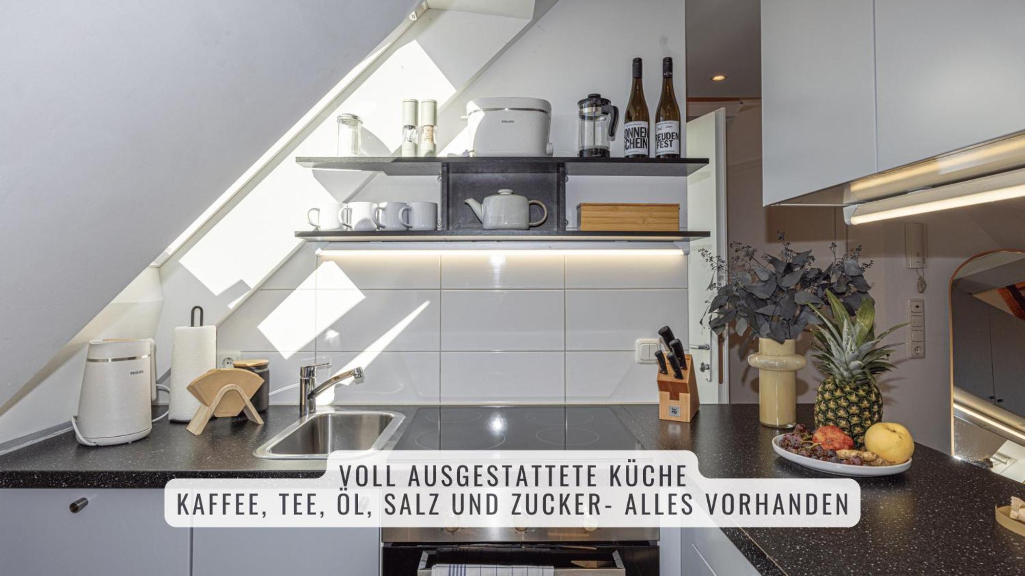 Have-a-nice-stay - Helles Dachgeschoss, U-bahn Nach Hamburg 400m - Baecker & Restaurants 500m - Lidl 800m - Zentrum 1,5km *